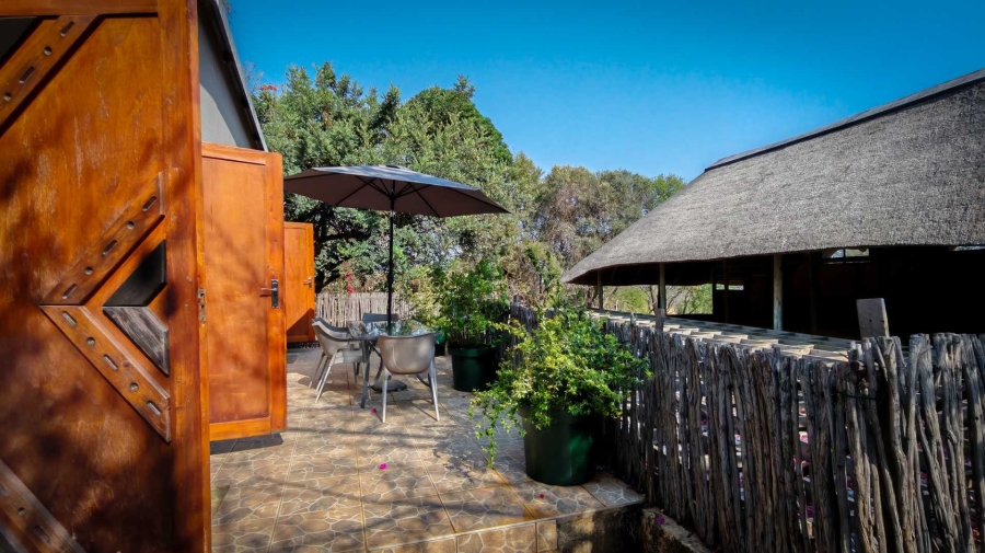 10 Bedroom Property for Sale in Hartbeespoort Rural North West